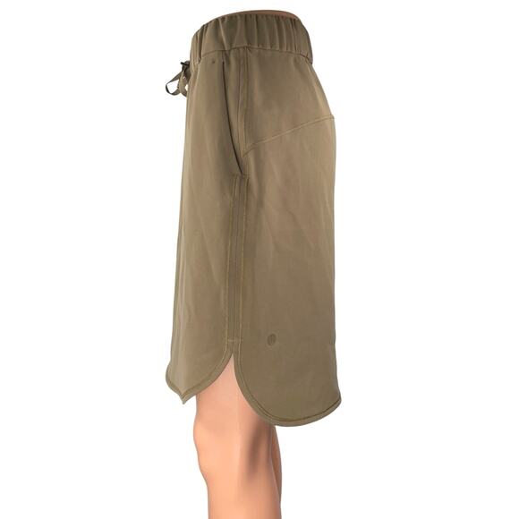 Lululemon On The Fly Olive Green Drawstring Elastic High Waist Mini Skirt Size 4 - Picture 2 of 5